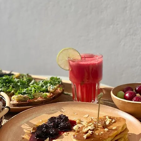 Ethos Vegan Hotel Fira (Santorini)
