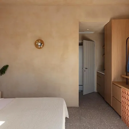 Ethos Vegan Hotel Fira (Santorini)