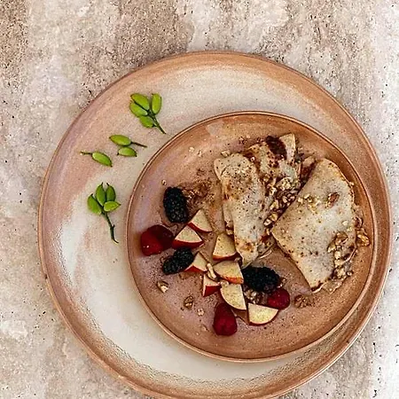 Ethos Vegan Fira, Santorini * Fíra