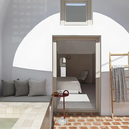 Hotel Ethos Vegan Fira, Santorini *