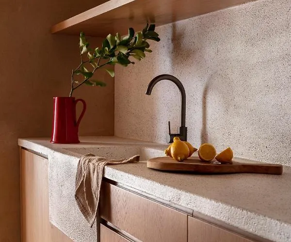 Ethos Fira, Santorini