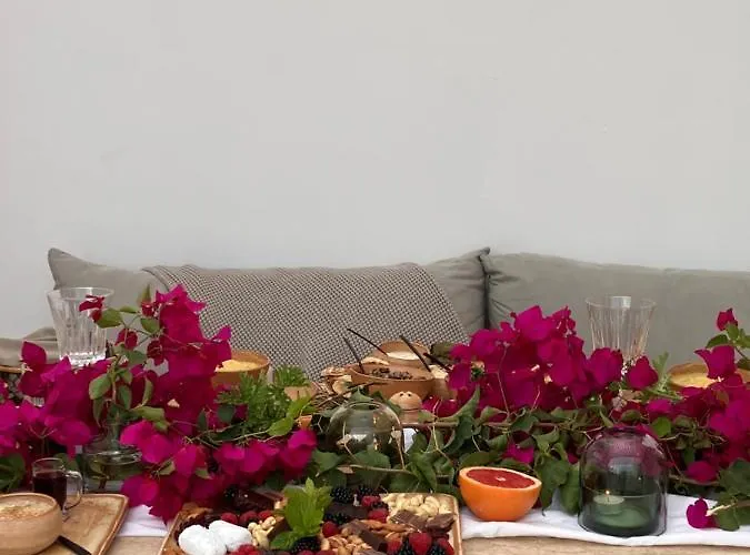 Ethos Fira, Santorini *