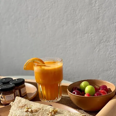 Ethos Vegan Fira, Santorini
