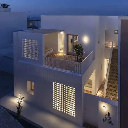 Ethos Vegan Fira, Santorini * 费拉