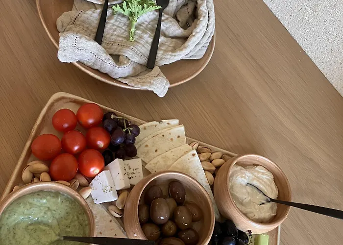 Ethos Vegan Fira, Santorini 호텔