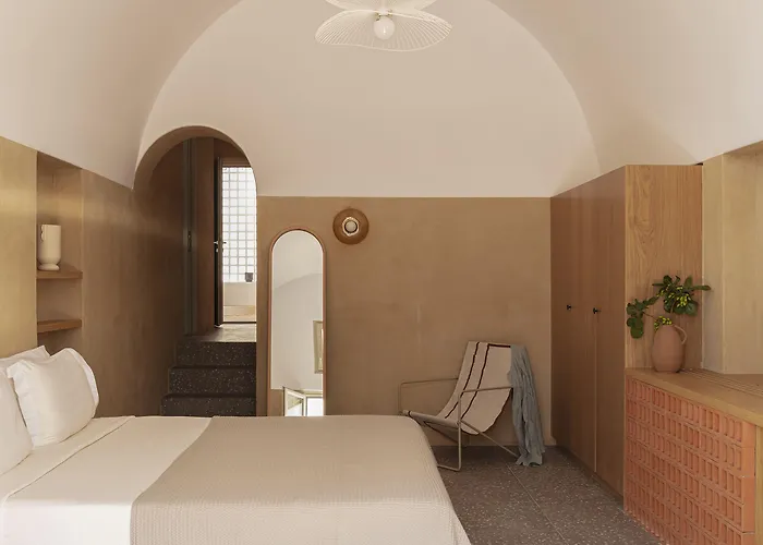 Hotel Ethos Vegan Fira, Santorini *